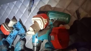 Вылетают скорости на шуруповерте makita.mp4