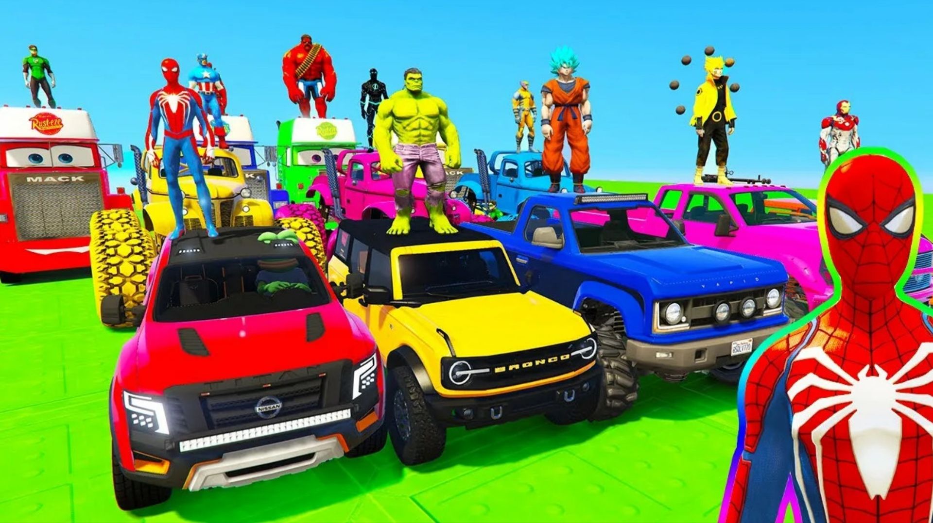 ЧЕЛОВЕК-ПАУК МАК-Трак и его друзья Супер гонки испытание на прыжки в длину! Маккуин замок Диснея