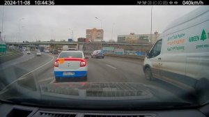 Активные системы безопасности. Срабатывание системы AEB на авто JAECOO J7 при сокращении дистанции.