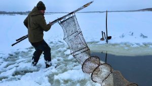 Рыбалка на фитили на севере. Первая рыба.