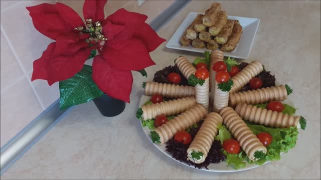 БЫСТРЫЕ и СЫТНЫЕ ЗАКУСКИ в ВАФЕЛЬНЫХ ТРУБОЧКАХ.Что приготовить на Новый Год смотреть онлайн