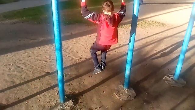 Athlete VS Strongest Teenagers