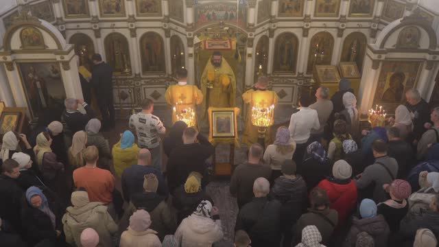 Запись трансляции 30 ноября 8:40. Часы. Литургия смотреть онлайн