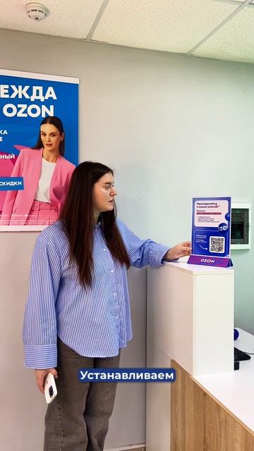 До сих пор ищешь операторов по чатам и Авито