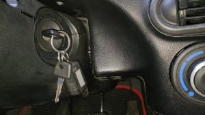 не слышно как работает бензонасос при включении зажигания не всегда его можно слышать ВАЗ НИВА