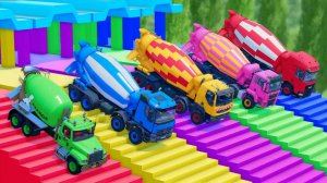 Катаемся на крутых разноцветных машинках и грузовиках из мультиков для детей 🚜 №8