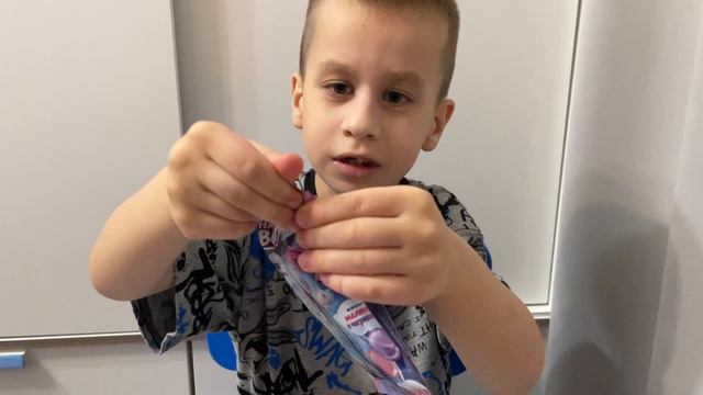 Минимикс распаковка сюрпризов в пластике в пакетике в шоколаде и в коробочках. 1 Sweetbox