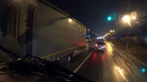 Я НАРУШИЛ ОДИН ИЗ ОСНОВОПОЛОГАЮЩИХ ПРИНЦИПОВ ЧЕЛОВЕКОЛЮБИЯ. РЕЙС МСК-ЕКБ.