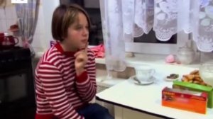 ОЛЯ ПИКУЗА - Биография нефорши с пирсой ["Дорогая мы убираем детей", служба в армии, псих.больница]