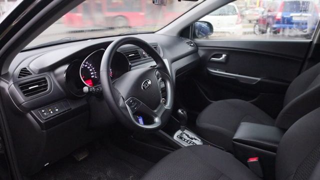 Kia Rio смотреть онлайн