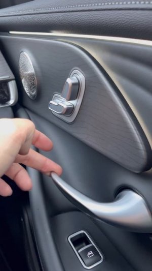 АвтоВАЗ рулит! Даже китайские автомобили знают классику)