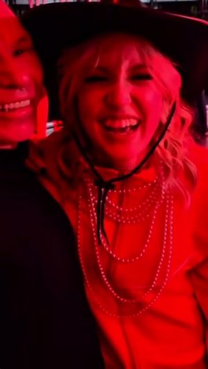 НЕЗАКОННАЯ ДОЧЬ МОНГОЛА! ВСТРЕТИЛИСЬ!