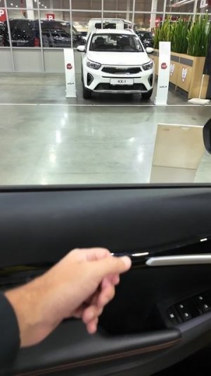 KIA SELTOS (KX3), новый с гарантией продается в России. Но почему так дорого? Обзор и цена.