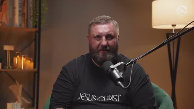 "Невидимая проблема.. От боксёра к пастору" / Андрей смотреть онлайн