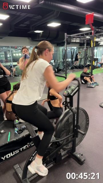 Бабаскина Екатерина. Территория Фитнеса Курск. Член клуба. 29 повторений.