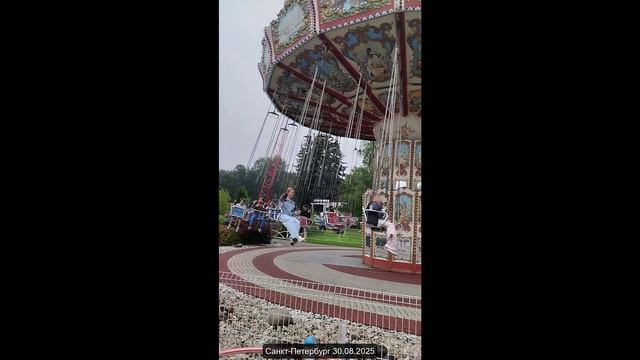 Аттракционы в парках Диво-остров и Даманский