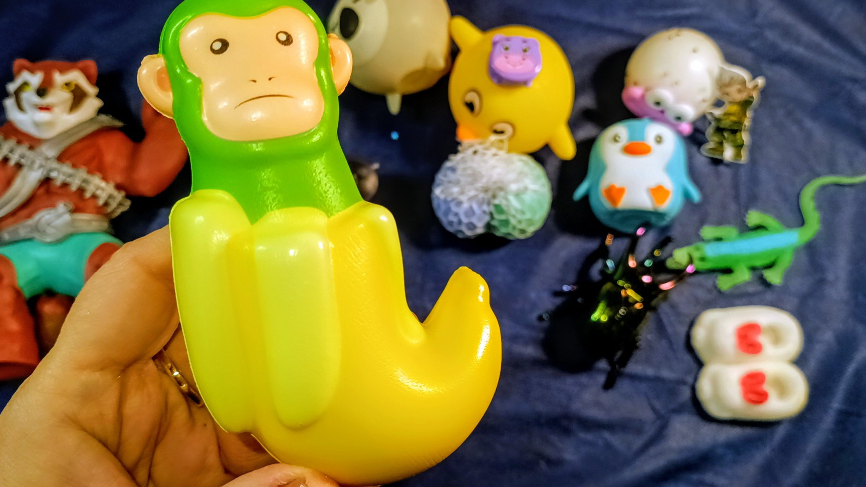 АСМР распаковка сквишей и антистрессов 🥰 Таба лапки 🐾 приятные звуки АСМР сквишей 🥰 смотреть онлайн