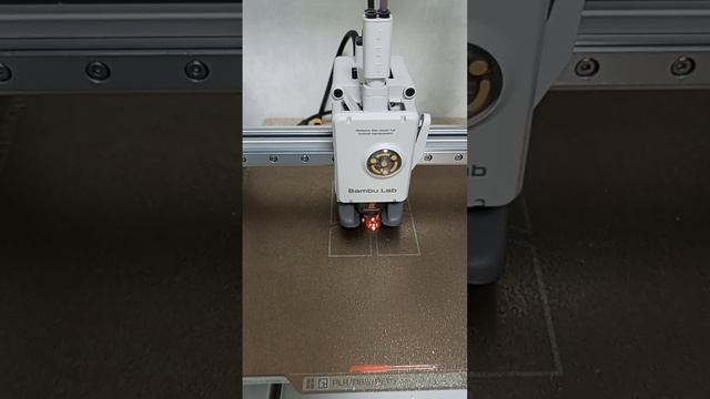 Печать мини ящерицы на 3D FDM принтере из PLA пластика кораллового цвета смотреть онлайн