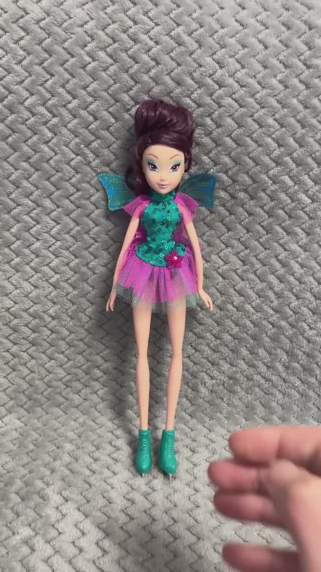 Обзор Winx Fairy Ice Skating Championship Roxy 2009