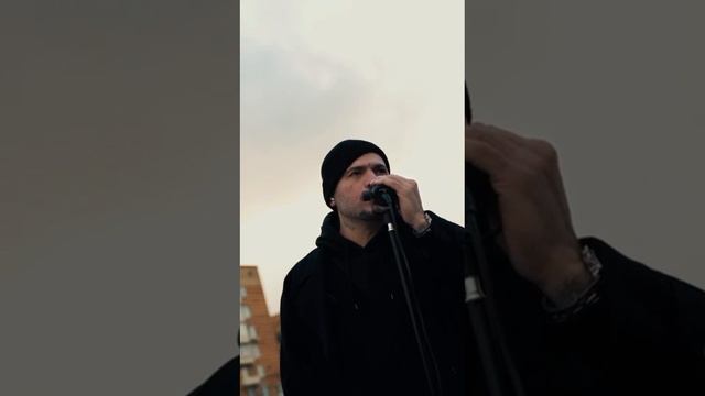 Птаха выпустил трек на стихи Марии Захаровой «Белая стая». смотреть онлайн