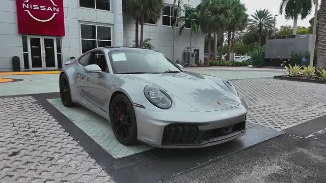 Porsche Carrera GTS 2025 - Интерьер и Экстерьер смотреть онлайн