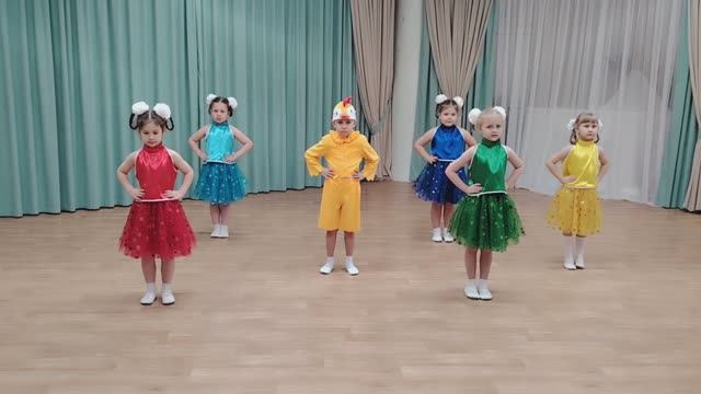 Противовирусный танец «Малыши против простуды и гриппа – 2025» Подготовительная группа "Улыбка" смотреть онлайн