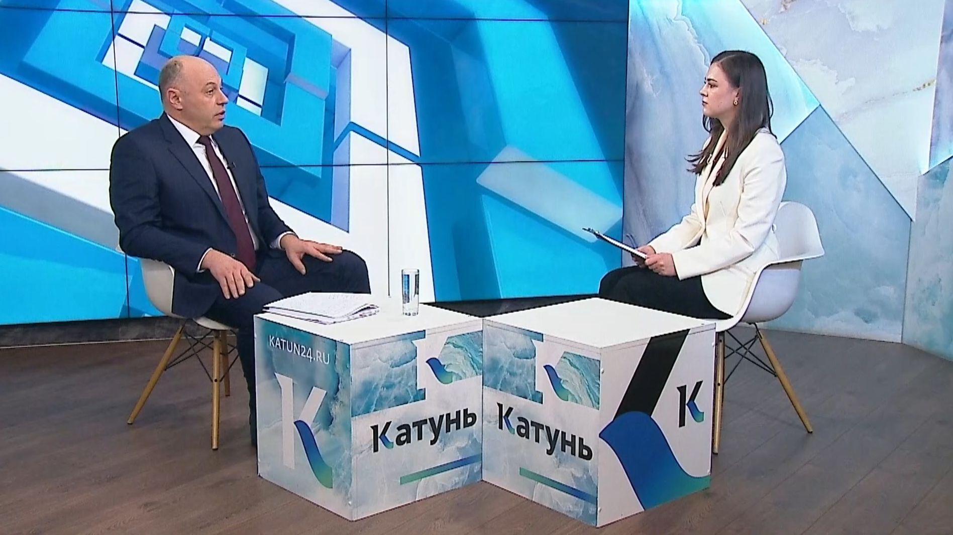 «Открытое правительство»: министр финансов Алтайского края Данил Ситников смотреть онлайн