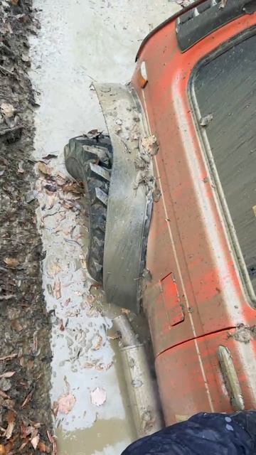 Нива m111 турбо, на тракторах Бойко закидал сиденье