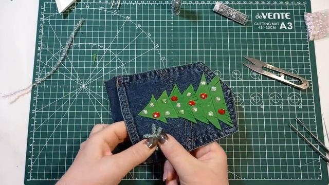 Супер Красота. Как сшить упаковку для подарка на Новый год из джинсовых карманов. Видео МК. смотреть онлайн