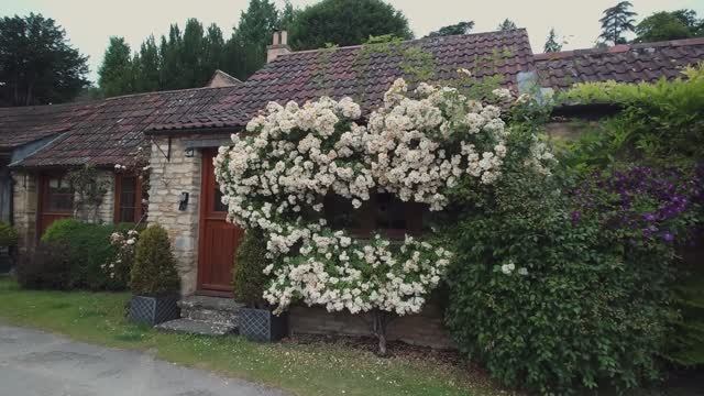 🇬🇧 Топ-10 самых красивых мест в Котсуолдсе, Англия, возможно, в мире смотреть онлайн