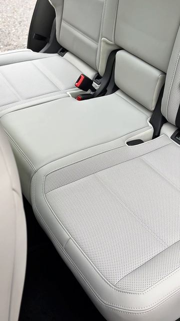 Volkswagen Tiguan - перетяжка сидений и дверных карт смотреть онлайн