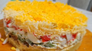 Слоеный салат с тунцом