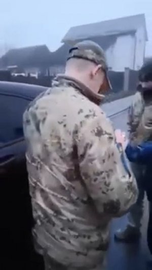 Сначала ТЦК сбили людину автомобилем....