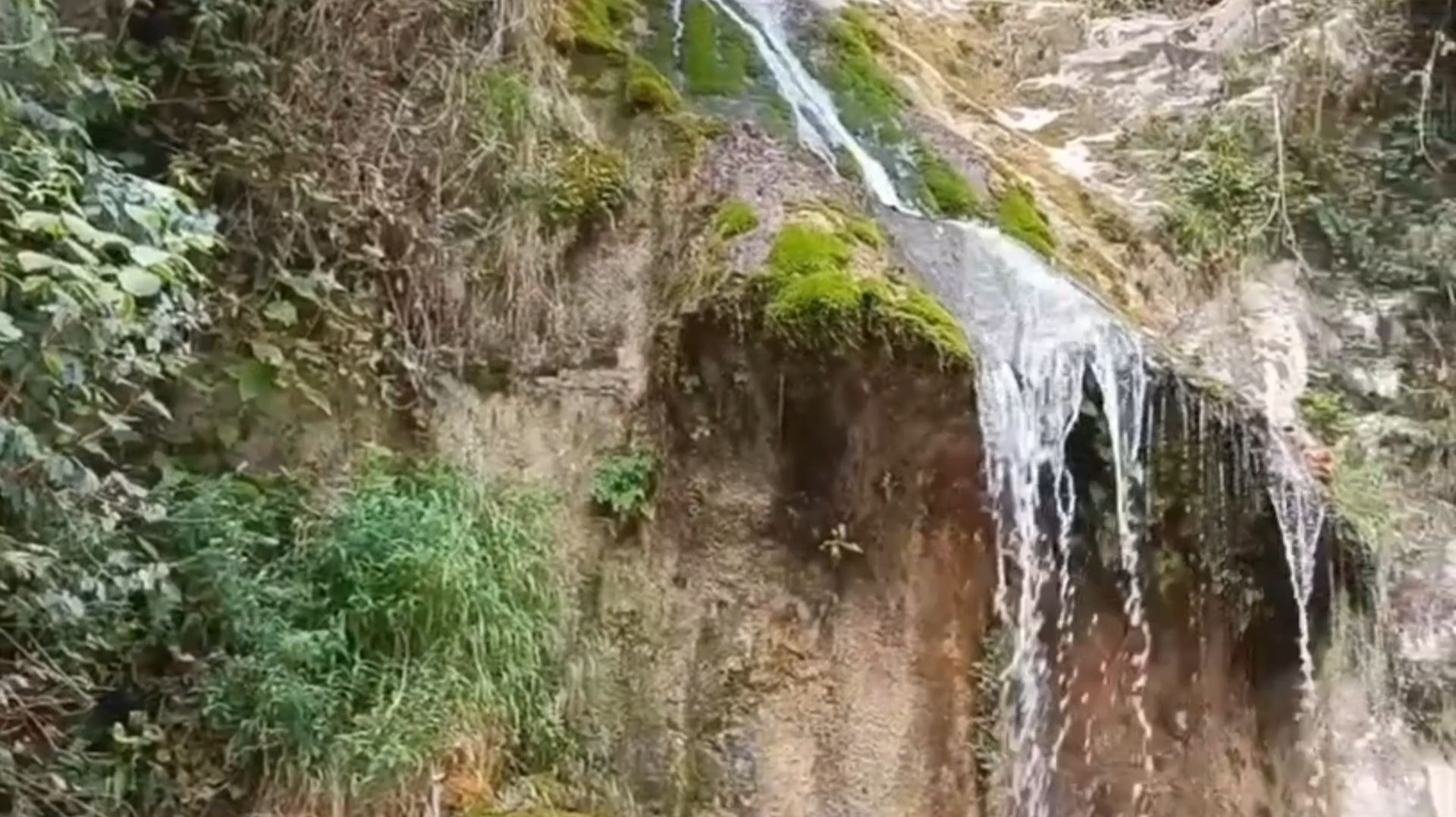 АБХАЗИЯ. ВОДОПАД ,, МУЖСКИЕ СЛЁЗЫ"