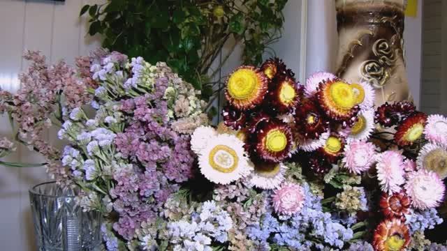 Зимние Букеты из Живых Сухоцветов - Гелихризума ( Бессмертника ) и Статицы.