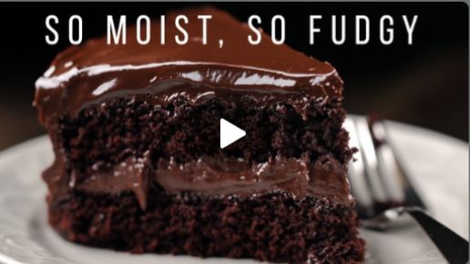 Moist & Fudgy Chocolate Cake with Everyday Ingredients смотреть онлайн