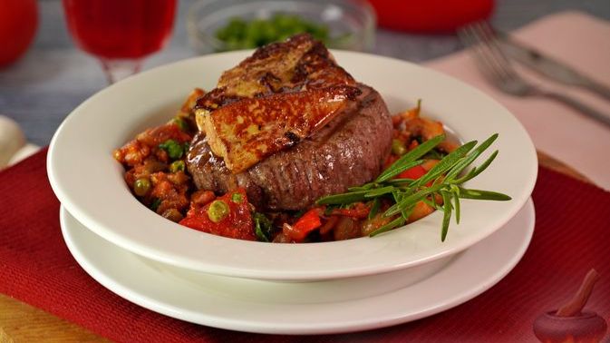 Ресторанное блюдо на домашней кухне. ГОВЯЖЬЯ ВЫРЕЗКА ПО-БУДАПЕШТСКИ смотреть онлайн