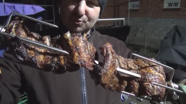 СВИНЫЕ РЕБРЫШКИ-ГРИЛЬ НА ВЕРТЕЛЕ В ГАЗОВОМ ГРИЛЕ PRIMELINER!) смотреть онлайн