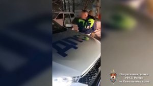 задержание инспекторов ДПС за взятку.mp4