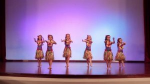 Гавайский танец  про серфинг из Лило и Стич - вариант для детей