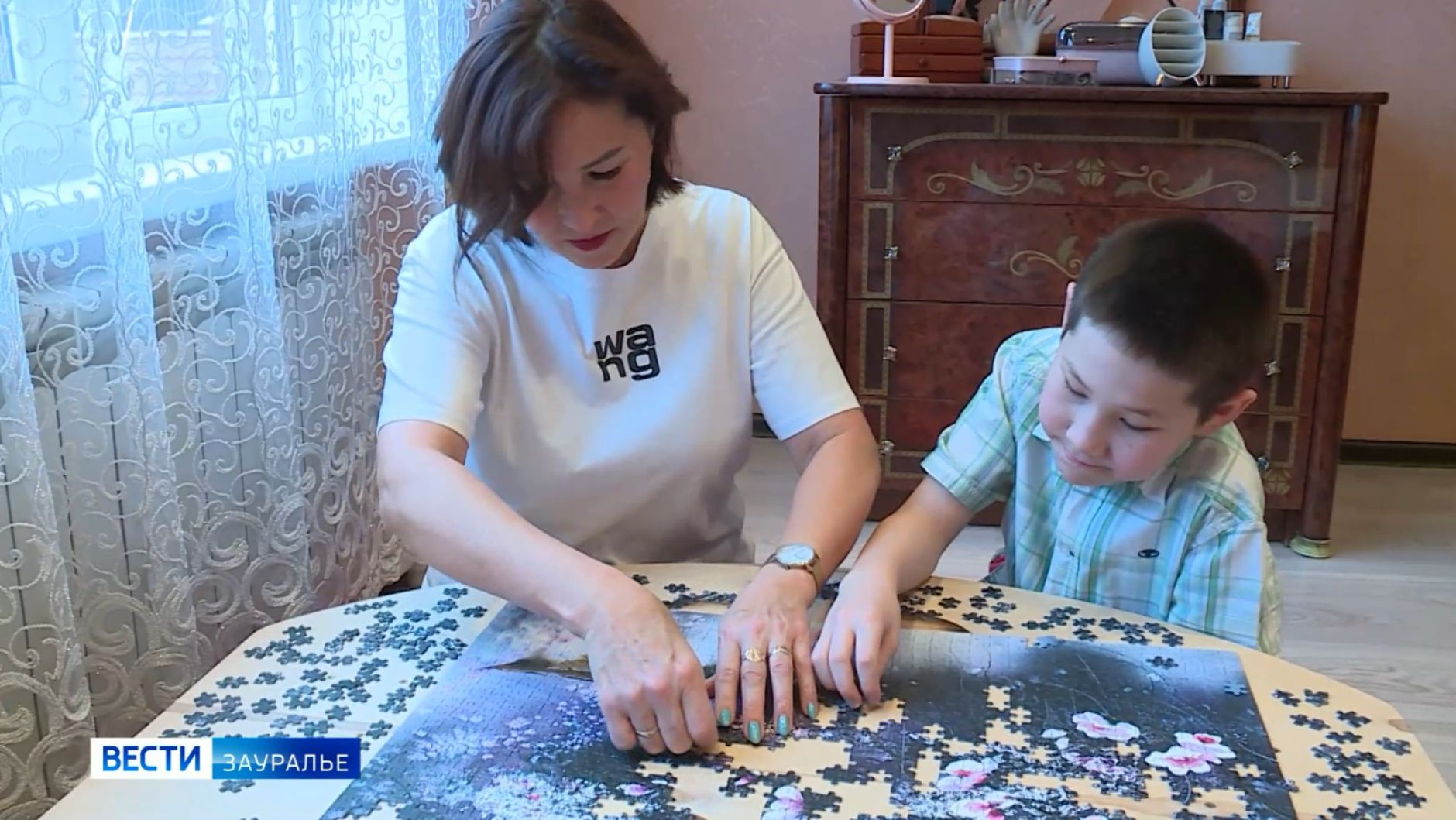 В воскресенье в России отметили День матери смотреть онлайн