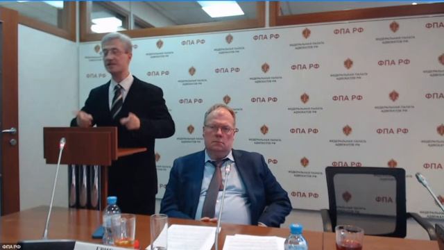 Роман Мельниченко объявляет в ФПА о чуждости корпоративной адвокатуры правовой системе России смотреть онлайн