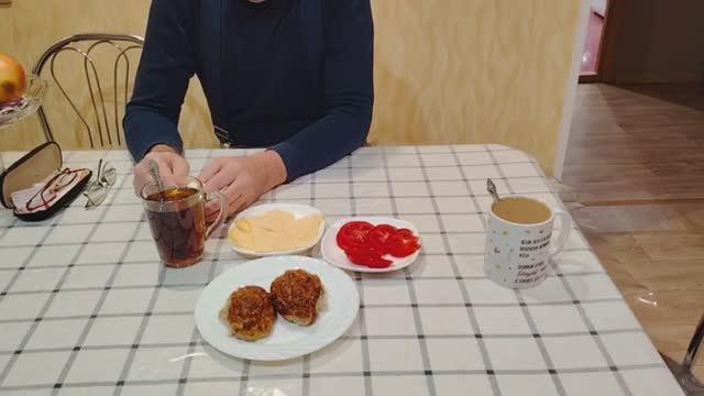 ОБЫЧНАЯ ЖИЗНЬ В СЕЛЕ!/ ЗАВТРАК ВМЕСТЕ С ВАМИ. / СЕГОДНЯ ЛЕПКА смотреть онлайн