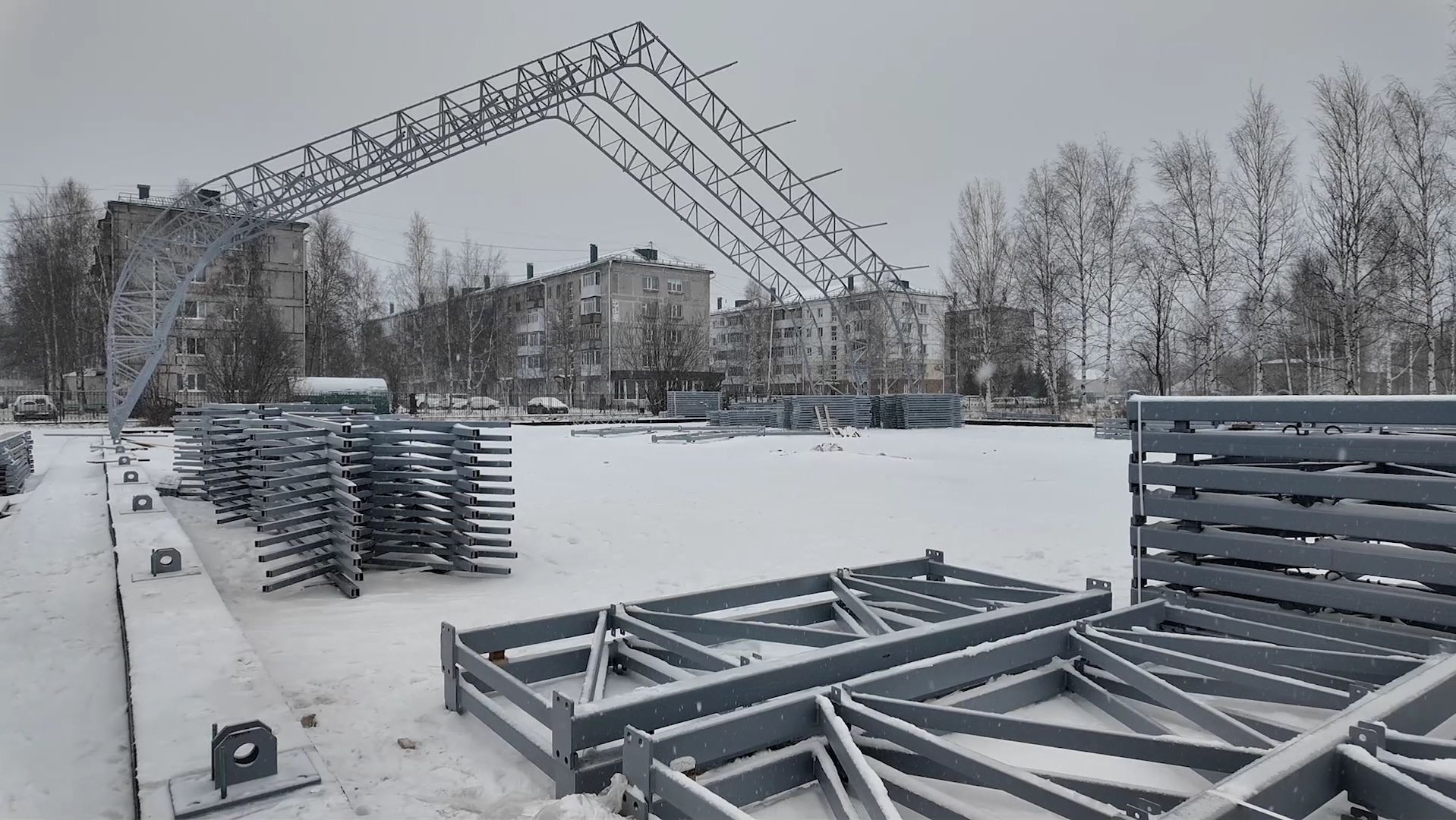 В Пыть-Яхе рассказали, когда ждать открытия нового крытого хоккейного корта смотреть онлайн