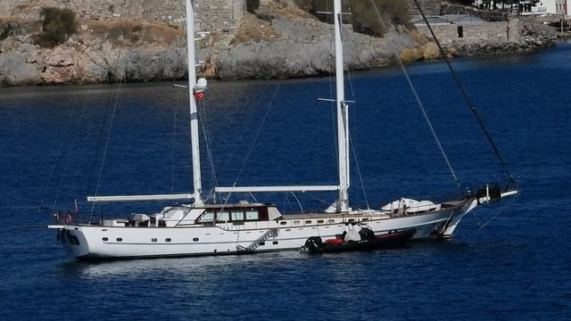 парусник на рейде