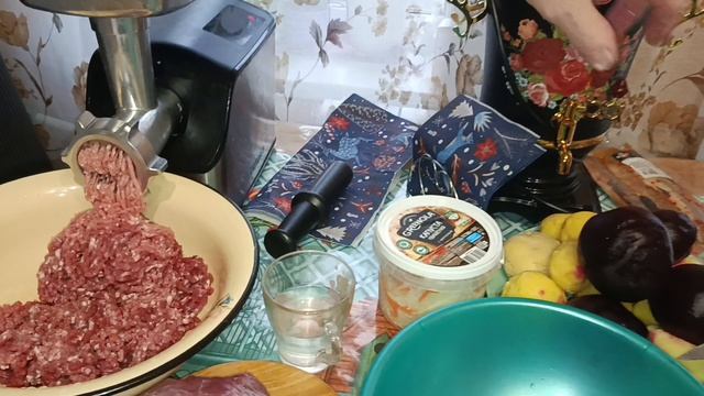 ГОТОВКА, УБОРКА, МУЖ НАКРУТИЛ 🥩 смотреть онлайн