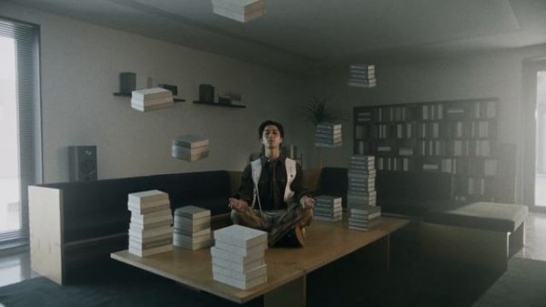 Stray kids "BIEEP" M/V