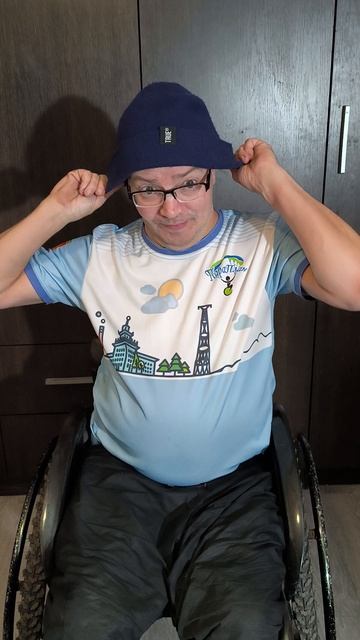 Мам, я в шапке! День мамы