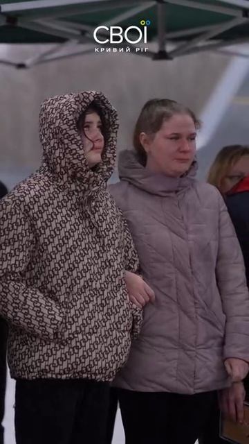 сбежал от него к своему дружку бендерке.Бросил Мыколайю ! смотреть онлайн