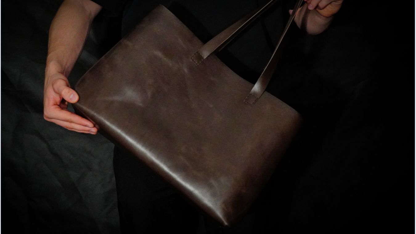 Как сделать сумку из кожу. Ручная работа.